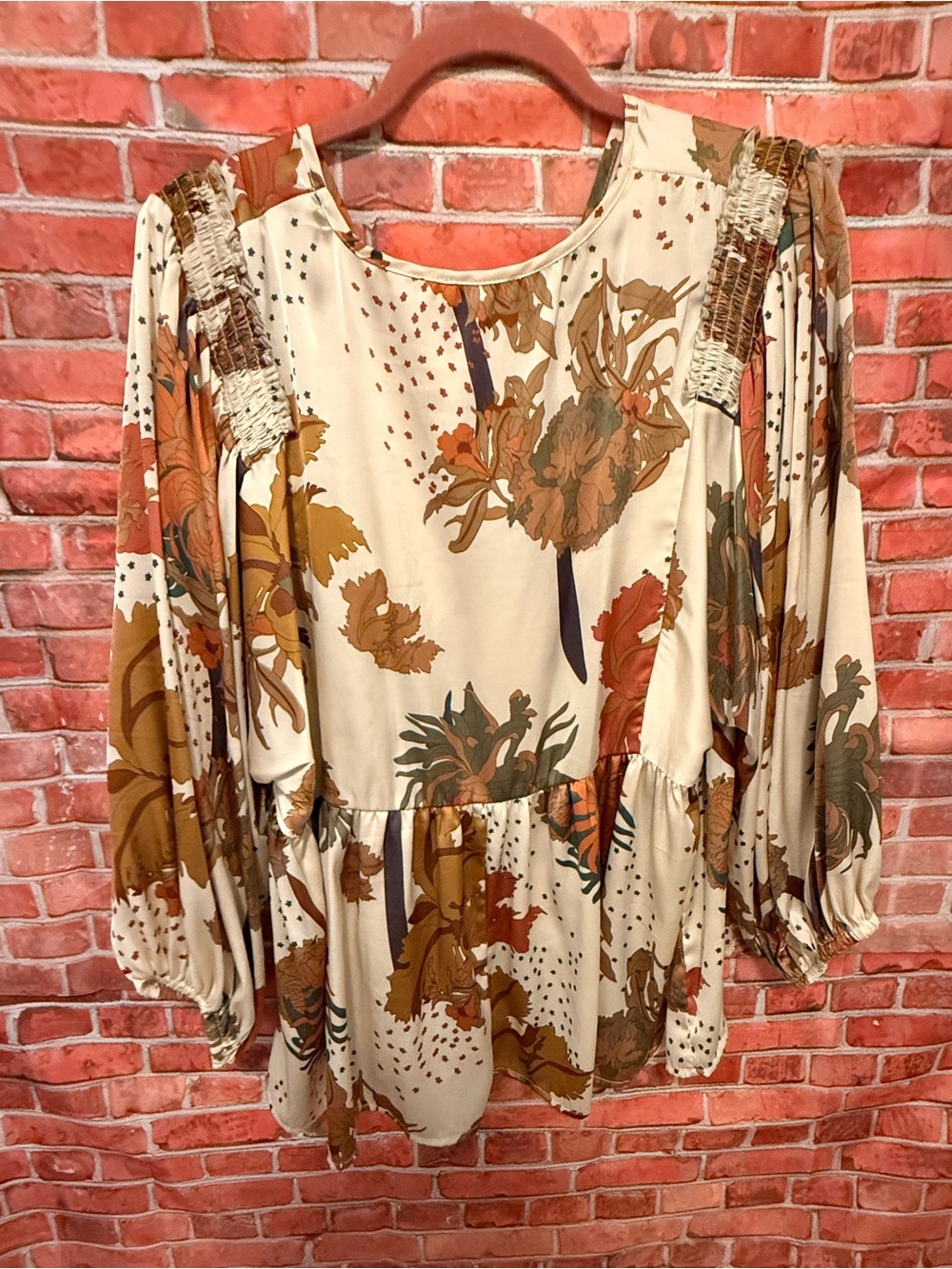 entro Coral & Cream Floral Boho Top - Picture 2 of 3